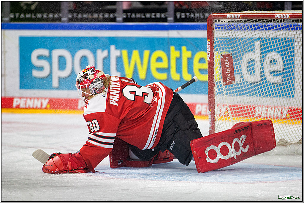 PENNY DEL; Koelner Haie- Loewen Frankfurt; Koeln, 01.12.2022
